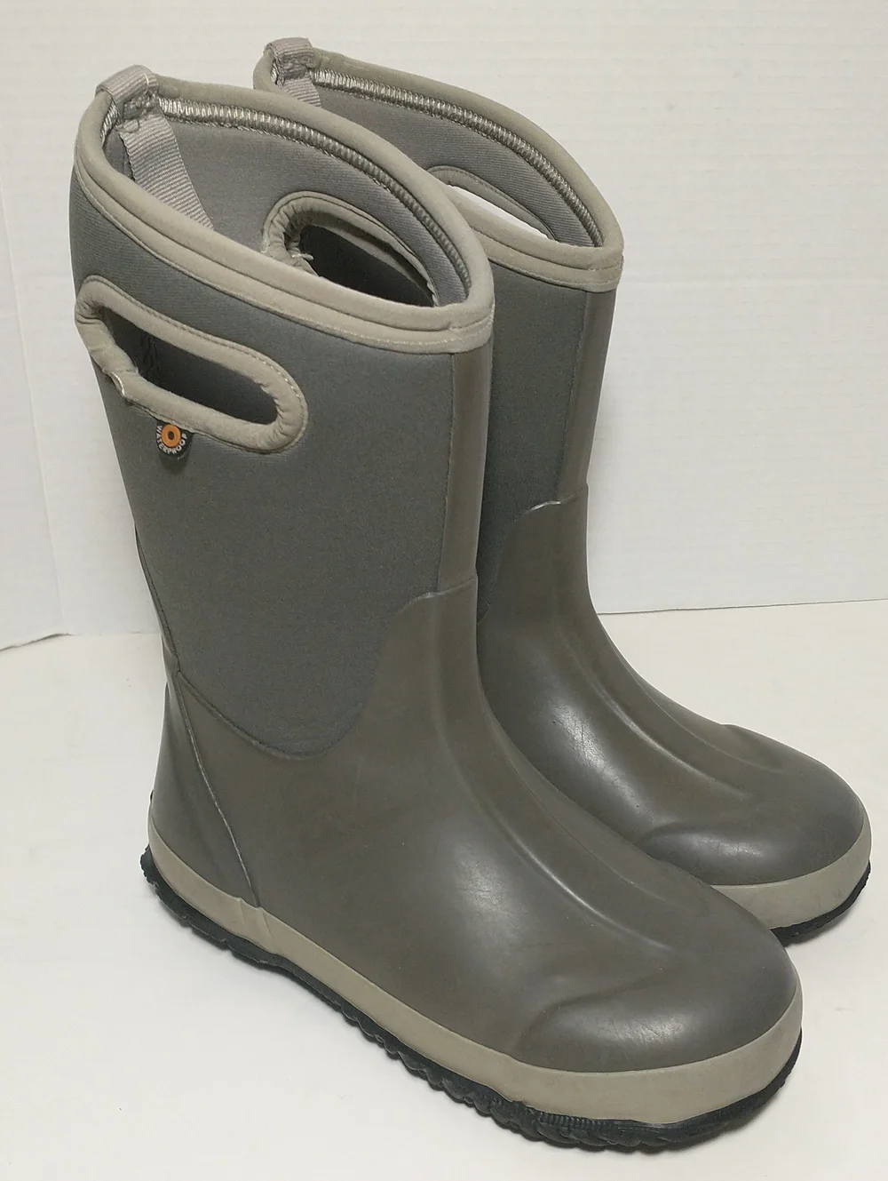 Bogs Classic Gray Winter Boots, Kids Size 4, Waterproof, Rated For -30 Degrees F